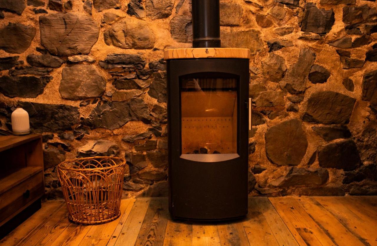 The Woods At Whitepark Bay Villa Ballintoy Exteriör bild